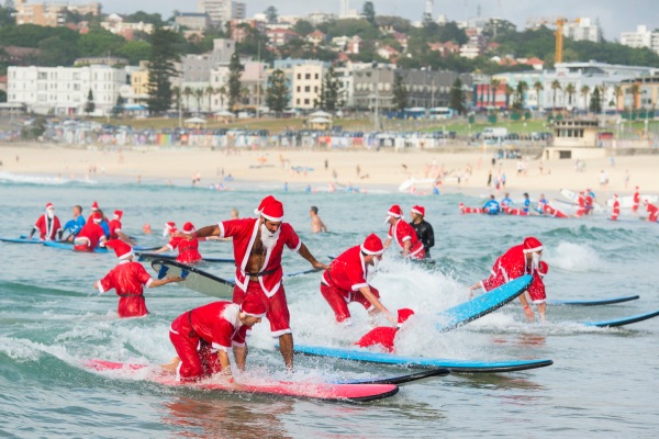 santa-surfing-sydney