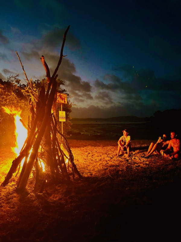 feu de camp horn island-2