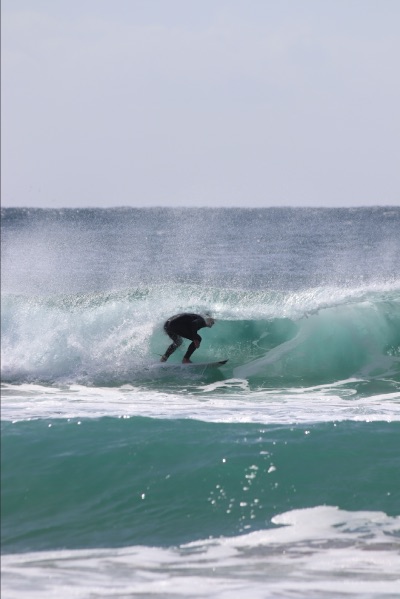 surfer byron bay