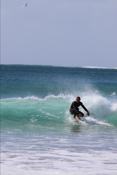 surfer byron bay