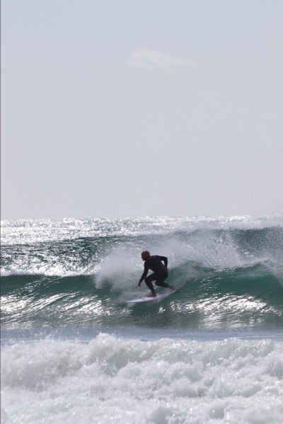 surfer byron bay