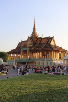 walking street Phnom penh