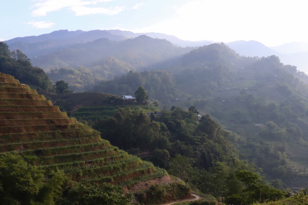 day 2 trek Hoang su phi