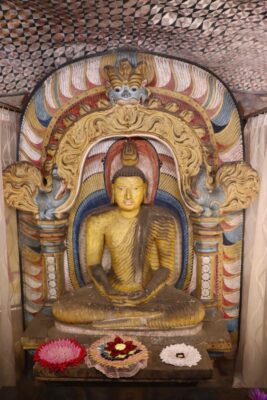 Le temple troglodyte de Rangiri