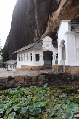 Le temple troglodyte de Rangiri
