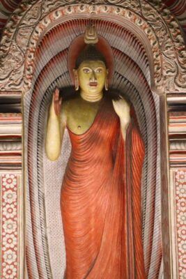 Le temple troglodyte de Rangiri