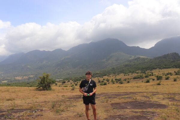 The knuckles mountains