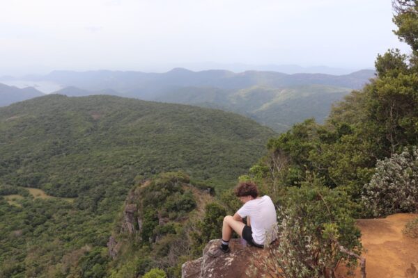 The knuckles mountains